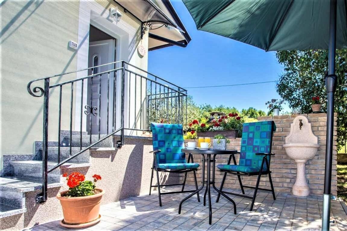 Apartment Green Oasis 1 Umag Exterior photo